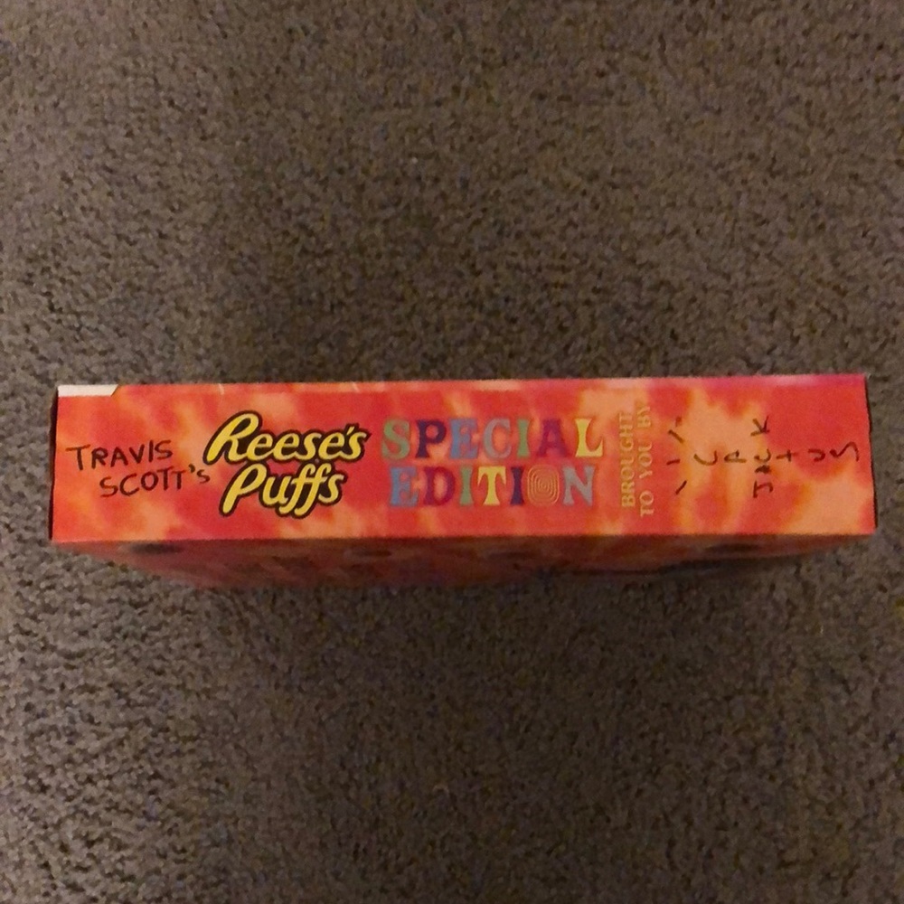 Travis Scott Reese’s Puffs - Picture 3 of 4